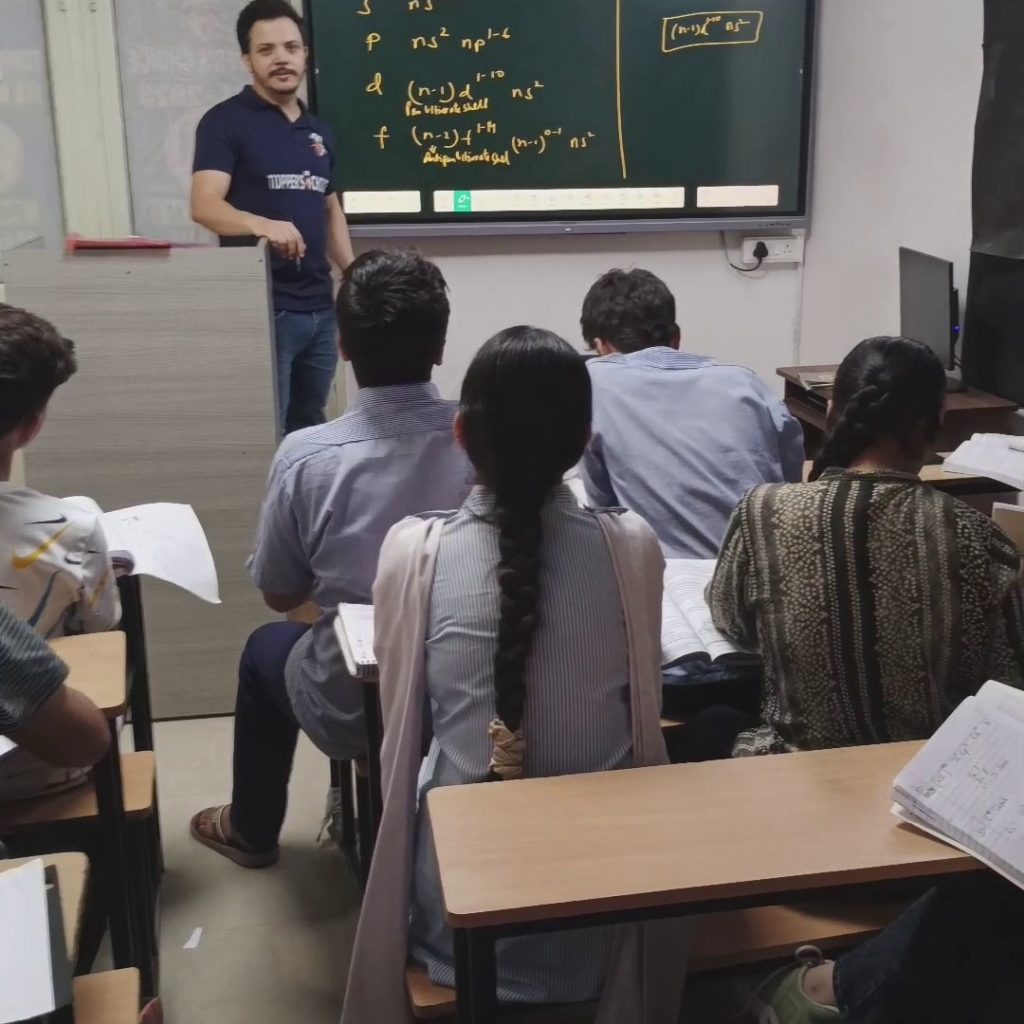 NEET 2025 Topper Institute